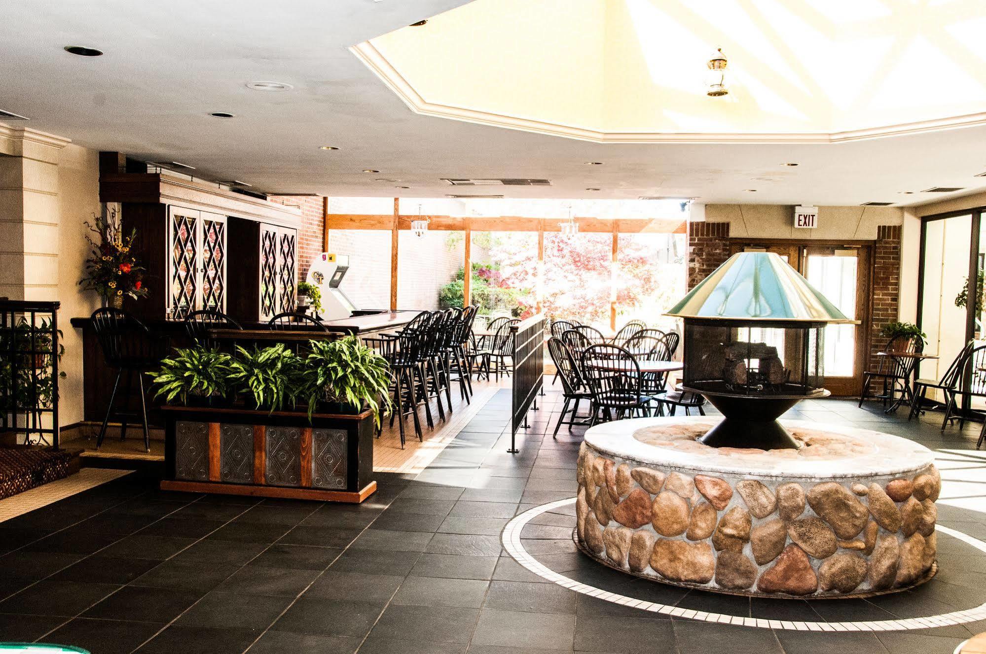 The Margate Resort Laconia Exterior photo